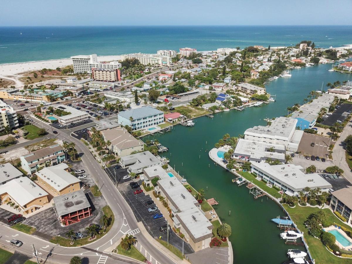 شقة Funshine Pointe Capri سانت بيتي بيتش المظهر الخارجي الصورة